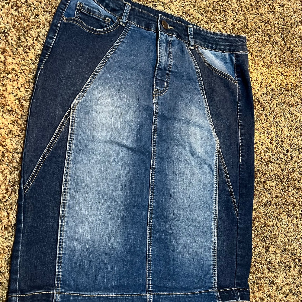 Knee length skirt